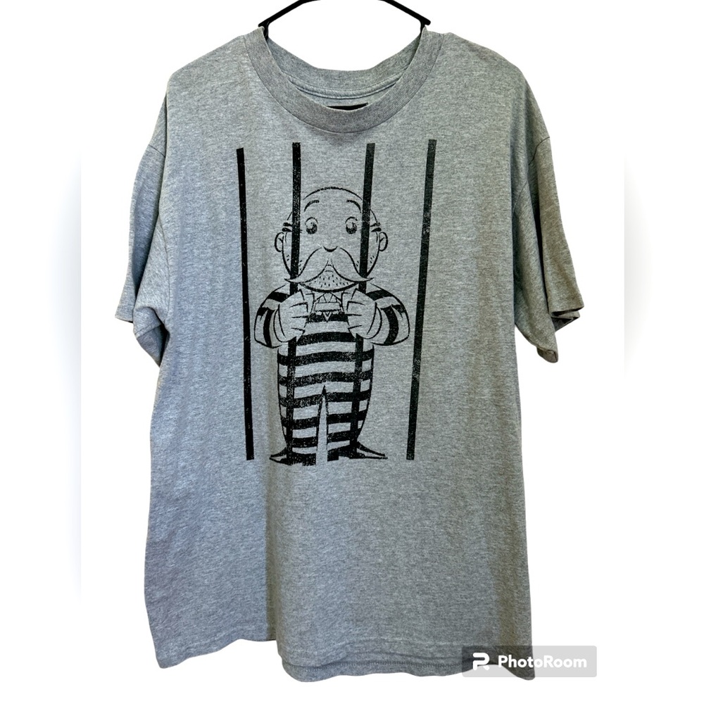 Monopoly Get Out Of Jail Graphic T-Shirt Size Large